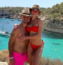 Join facebook to connect with юлия ахмедова and others you may know. Anketa Novoj Vozlyublennoj Eks Supruga Ani Lorak Razmeshena Na Sajte Prostitutok Starhit Ru