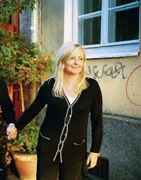 Kiedy myślimy o magdzie gessler, przed oczami od razu pojawia się nam burza blond loków. Jak Znane Gwiazdy Wygladaja W Prostych I Kreconych Wlosach Widok Magdy Gessler Moze Zaskoczyc Zycie