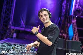 So glad season 4 of the martin garrix show is finally here! Martin Garrix Terminates Relationship With Pr Company Brings It In House Edm Republic