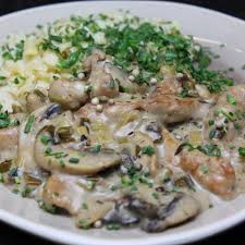 Schweinegeschnetzeltes Mit Champignons Rezept Schweinegeschnetzeltes Schweinegeschnetzeltes Rezept Champignonsauce Rezept