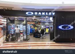 Giving the shiny 1utama complex a run for its money, the colossal mid valley megamall is indeed a mega complex, known to locals as the best shopping centre halfway between the city centre and the. Oakley Mid Valley Shop Clothing Shoes Online