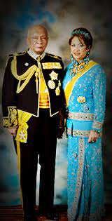 She was titled che puan kalsom on the day of her marriage and. Warisan Raja Permaisuri Melayu Yam Cik Puan Besar Pahang Cik Puan Besar Hajah Kalsom