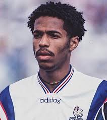 Does anyone know how to get this hairstyle???? : r/BlackHair