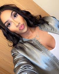 Simran Virk's Instagram, Twitter & Facebook