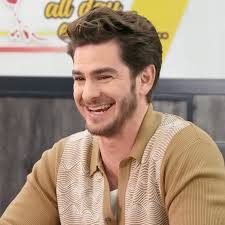 Andrew Garfield, Amelia Dimoldenberg Do Chicken Shop Date