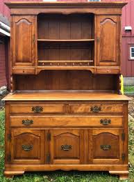 Before the cushman colonial creations line, they produced mission style pieces. Vintage Cushman Colonial Maple Hutch Sep 06 2020 Heart Felt Antiques Auction Service In Vt