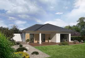 Die besonderheit liegt vielmehr in der raumaufteilung im inneren. Winkelbungalow Mit Uberdachter Terrasse Und Garage Als Fertighaus Bauen