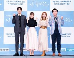 Padres y dos hermanos menores. Melting Me Softly To Air On Tvn Saturday