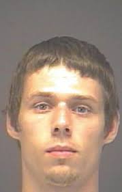 UPDATED: Two inmates escape from prison; one is caught