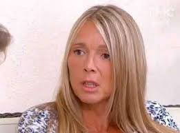 In the 1990s, she played hélène girard, justine's old sister, in the sitcom premiers baisers. Helene Rolles Humiliee En Public Son Producteur A La Rescousse Sur Buzz Insolite Et Culture