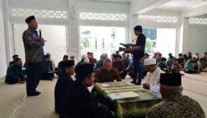 Tentunya kita sering melihat atau mendengar kata mukadimah atau mukodimah bukan? Khutbah Nikah Bahasa Arab Latin Dan Terjemah