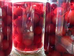 Griottes A L Eau De Vie Recette Facile Et Inratable Dans La Bulle De Manou En 2020 Eau De Vie Griotte Bocaux En Verre