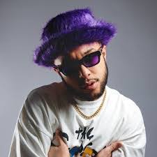 Eli Escobar's Instagram, Twitter & Facebook