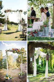 Algunas parejas deciden tener una boda sencilla y así poder invertir más en su luna de miel o en su nuevo hogar. Pin En Bodas Altar Ceremonia