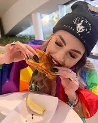 Profile for Alma Aparicio