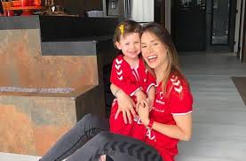 Camila de paula brait (born october 28, 1988) is a female international volleyball player from frutal, brazil, who plays as a libero. Melhor Passe Da Superliga Brait Vive Expectativa Por Toquio Web Volei