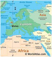 At the 2011 census the population was 346,090. Wales Maps Facts World Atlas