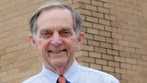 Hall set to welcome Ted Henry