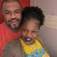 Melania Trump war so toll angezogen! Ich kann nicht einmal lügen. Sie sah  aus, als sollte sie in dem Video "Smooth Criminal" von Michael Jackson  sein. Mit dem Hut, den sie auf