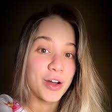 Felicia Dodge's Instagram, Twitter & Facebook