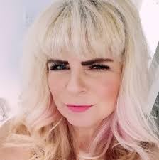 Paula Swann's Instagram, Twitter & Facebook