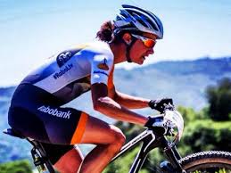 Alors je vous propose un album printanier. Talking Tactics With Professional Cyclist Marianne Vos Active