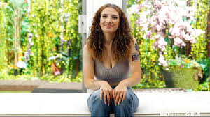 Malissa Cute Curly Hair Girl With A Mischievous Smile Net Video Girls -  Bunny Lust