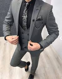 Anzuge Anzuge Hochzeiten Und Brautigam Anzuge Die Besten Trends Fur Ihre Veranstaltung In Bog Designer Suits For Men Mens Fashion Suits Stylish Mens Outfits