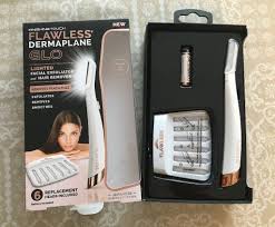 Tweezing is another effective and inexpensive way to remove facial hair. Finishing Touch Flawless Dermaplane Glo And Finishing Touch Flawless Facial Hair Remover Review What S Good To Do