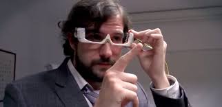 Un estudiante de informática de la Universidad Complutense crea unas gafas  que ayudan al diagnóstico de patologías oculares