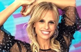 Mariana fabbiani es conductora de un programa de televisión y. Mariana Fabbiani Sobre El Videoclip Que Grabo Con Luis Miguel Aproveche Todo Lo Que Pude Y Me Desmaye Cienradios