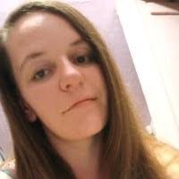 Rosa Shea's Instagram, Twitter & Facebook