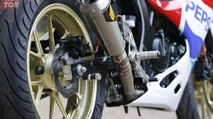 Cat velg mobil warna bunglon bikin keren jo pratama75 5 cara mengecat mobil sendiri dengan hasil seperti pengerjaan. Pengen Pelek Standar Anda Serasa Marchesini Ini Harga Ngecatnya Gak Mahal Mahal Amat Tribun Jambi