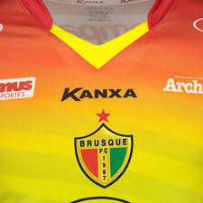 O clube atlético carlos renaux, comunica que os jogadores balo armel, eduardo allyson dos santos batista e gustavo alexandre pereira dos santos não fazem mais parte do elenco do vovô. Camisa Kanxa Brusque Masculina Verde Netshoes
