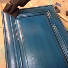 Touching Up Glaze With Foam Brush Glazed Kitchen Cabinets Painted Kitchen Cabinets Colors Refinishing Cabinets