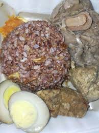 Gudeg Telur Tahu Tempe Bacem Dengan Nasi Beras Merah Indonesian Meal Asian Food Tempe Tahu Nasi