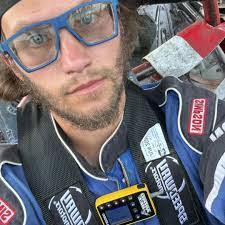 Micheal Summers's Instagram, Twitter & Facebook