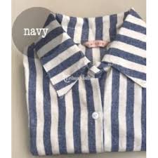 Banyak orang setuju jika baju garis yang cocok untuk orang gemuk adalah garis vertikal. Baju Berkerah Lengan Panjang Motif Garis Vertikal Flanell Stripe Shirt New Bahan Flanell Di Solo Tribunjualbeli Com