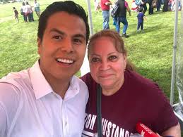 En vivo desde Cicero! Acompaña a Telemundo Chicago y NBC5