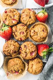 I love strawberries and i like making this for a healthy snack. Strawberry Greek Yogurt Muffins Gf Low Cal Skinny Fitalicious