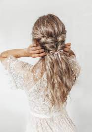 Check spelling or type a new query. Quelle Coiffure Facile Cheveux Long Vous Va Et Comment La Realiser 67 Idees Archzine Fr