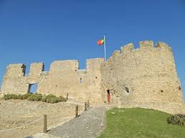 The air travel (bird fly) shortest distance between castelo branco and torres vedras is 172 km= 107 miles. Castelo De Torres Vedras Torre Torres Vedras Palacios