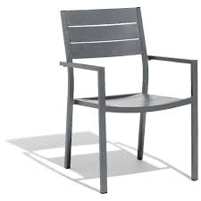 Fauteuils jardin avec accoudoirs, sans accoudoirs, suspendus, à bascule, lounge… il existe un large choix de styles, d'association de matières, qui dans tous les cas permettent à chacun de trouver les fauteuils relax de jardin rêvés ! Mobilier De Jardin Pas Cher Gifi Chaise De Jardin Chaise Jardin Metal Mobilier Jardin