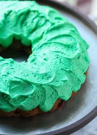 It tastes a little bit like the german christmas fruit cake stollen but for me it tastes even better. M M S Wreath Cake Cookies And Cups