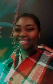 Britney Crowe's Instagram, Twitter & Facebook