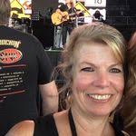 Eileen Conover's Instagram, Twitter & Facebook