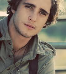 Bret Easton Elis Tweeted This Yesterday I Would Never Let The Jose Character Say Dios Mio Especially If Colleen Hoover Books Diego Boneta Colleen Hoover