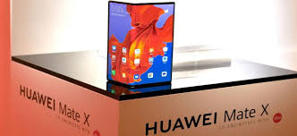 The mate x differs from the samsung galaxy fold mainly in that the screen is on the outside, rather than the inside. Huawei Postpones Foldable Mate X Shipments To September The Rahnuma Daily