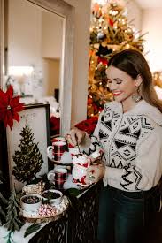 It's just insane how much a traditional jump button in itself adds in terms of dynamics of combat/movement. Hot Cocoa Bar Kbstyled