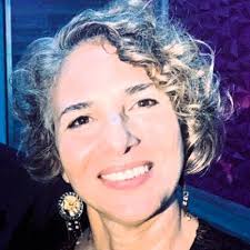 Jackie Castillo (@CNNJackie)